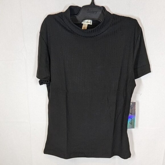 NWT Derek Heart Women Mock Neck Short Sleeves, Black Top, size M - Picture 2 of 5